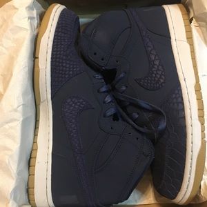 Nike Big Nike Dunk
